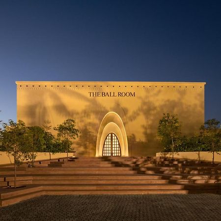 Time Square Resort & Spa Bhuj Exterior foto