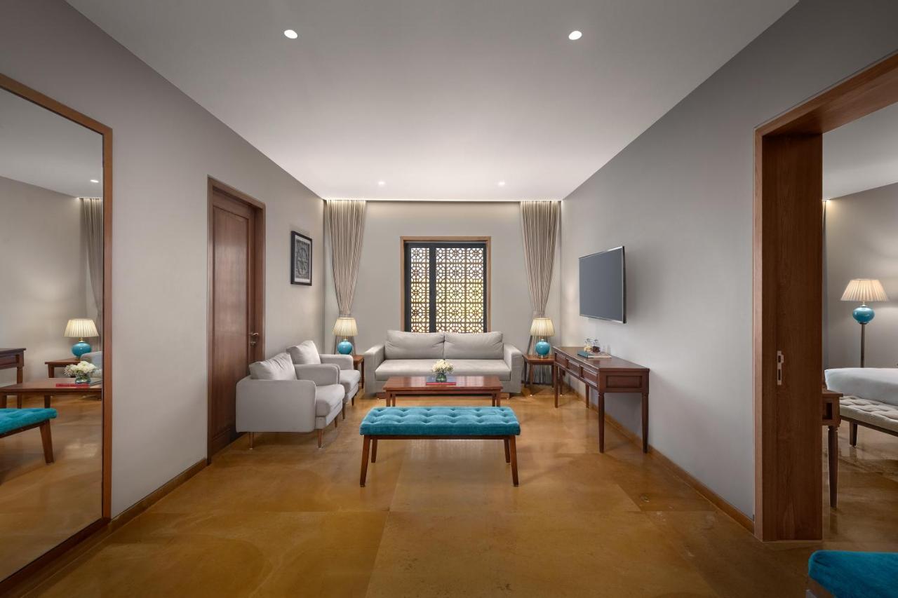 Time Square Resort & Spa Bhuj Exterior foto
